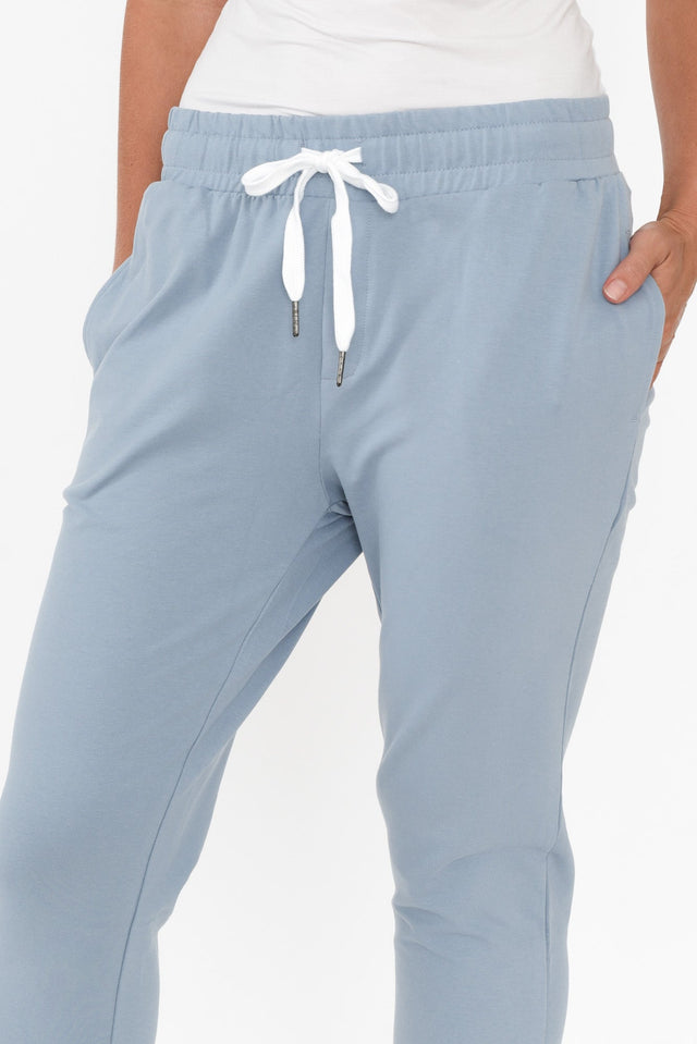 alt text|model:Valeria image 6