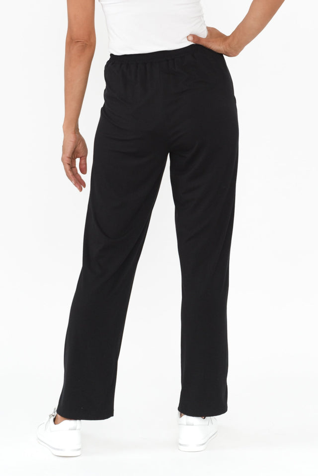 alt text|model:Cara image 7