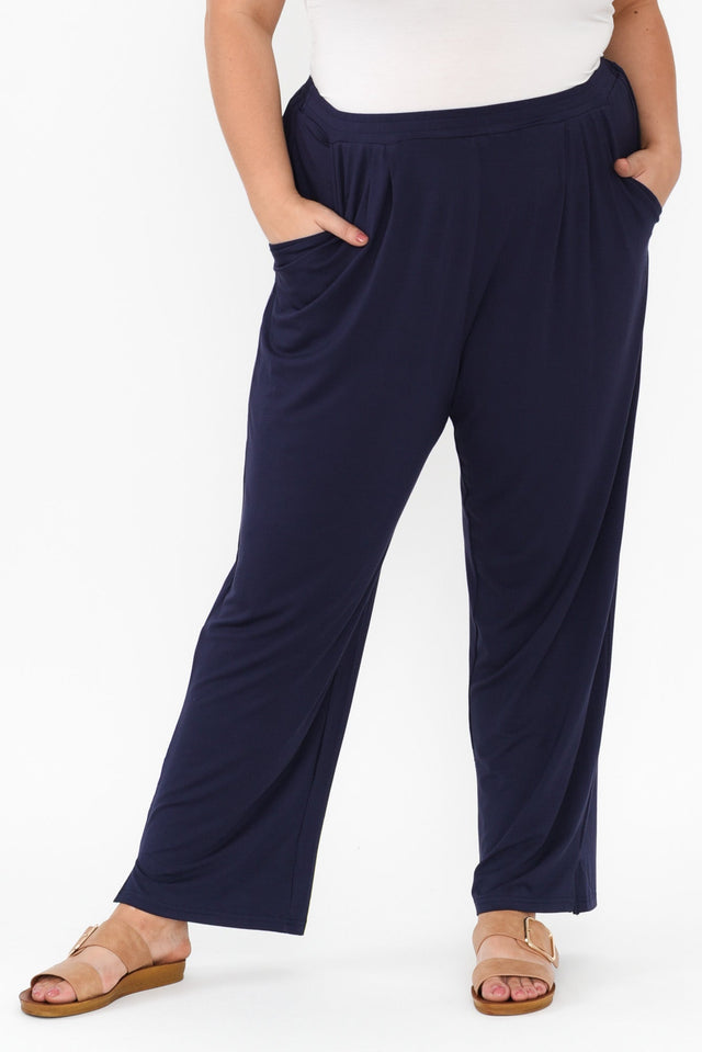 plus-size,curve-bottoms,plus-size-pants,alt text|model:Gabby image 14