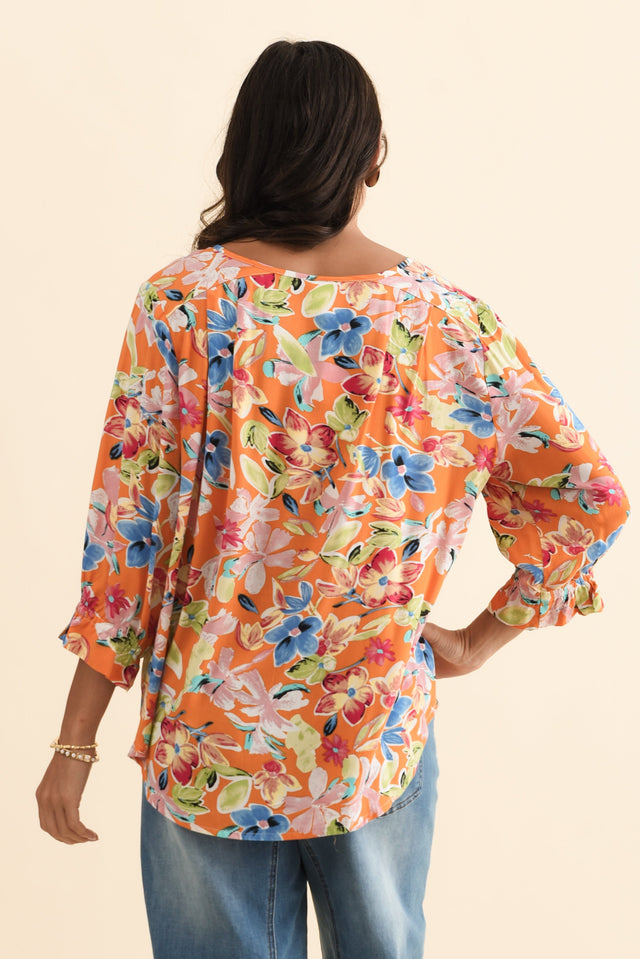 alt text|model:Brontie image 5