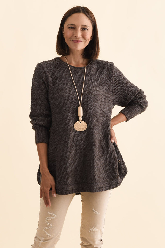 alt text|model:Cara image 1