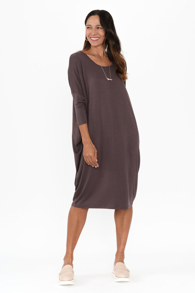 alt text|model:Cara image 3