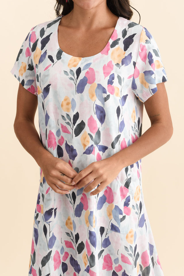 alt text|model:Brontie image 6