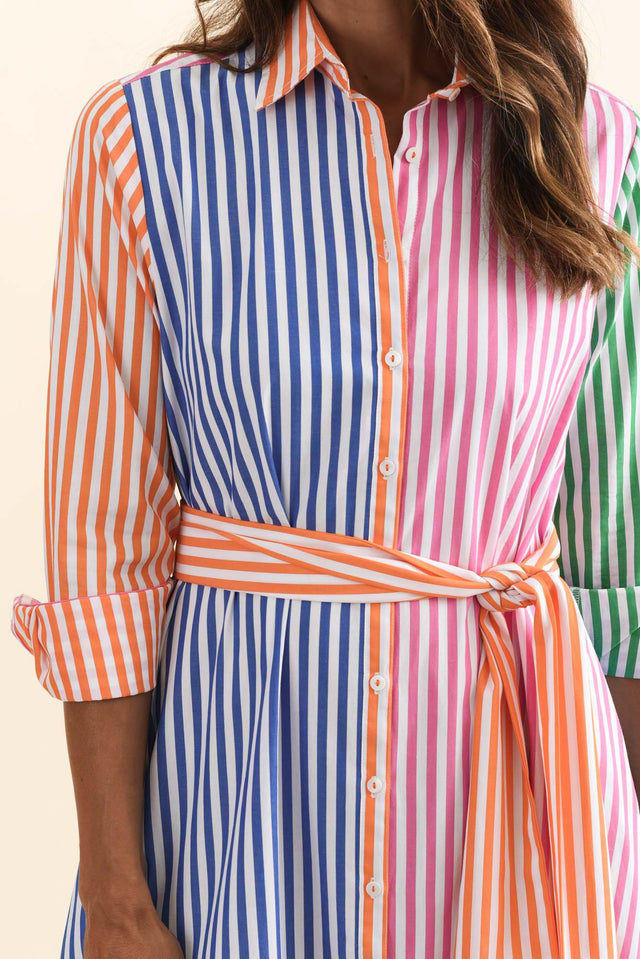 alt text|model:Cara image 8