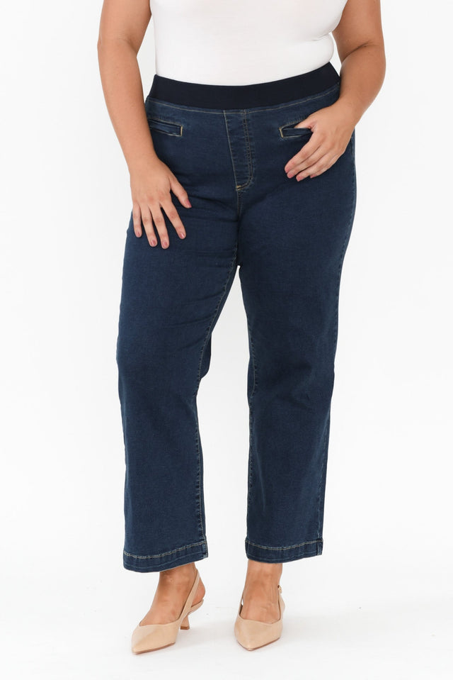 plus-size,curve-bottoms,plus-size-pants,plus-size-jeans,plus-size-winter-clothing,alt text|model:Gabby image 13
