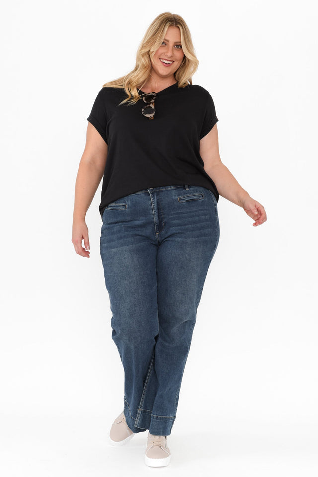 alt text|model:Caitlin image 11