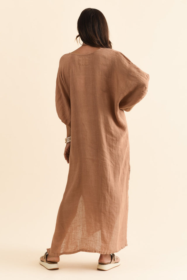 alt text|model:Cara image 7