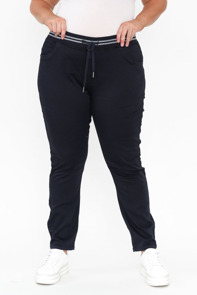 plus-size,curve-bottoms,plus-size-pants,plus-size-winter-clothing, alt text|model:Caitlin image 9