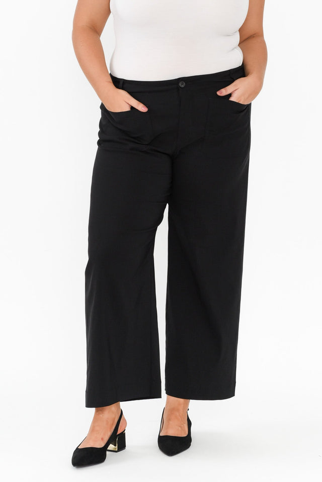plus-size,plus-size-pants,plus-size-work-edit,alt text|model:Gabby image 13