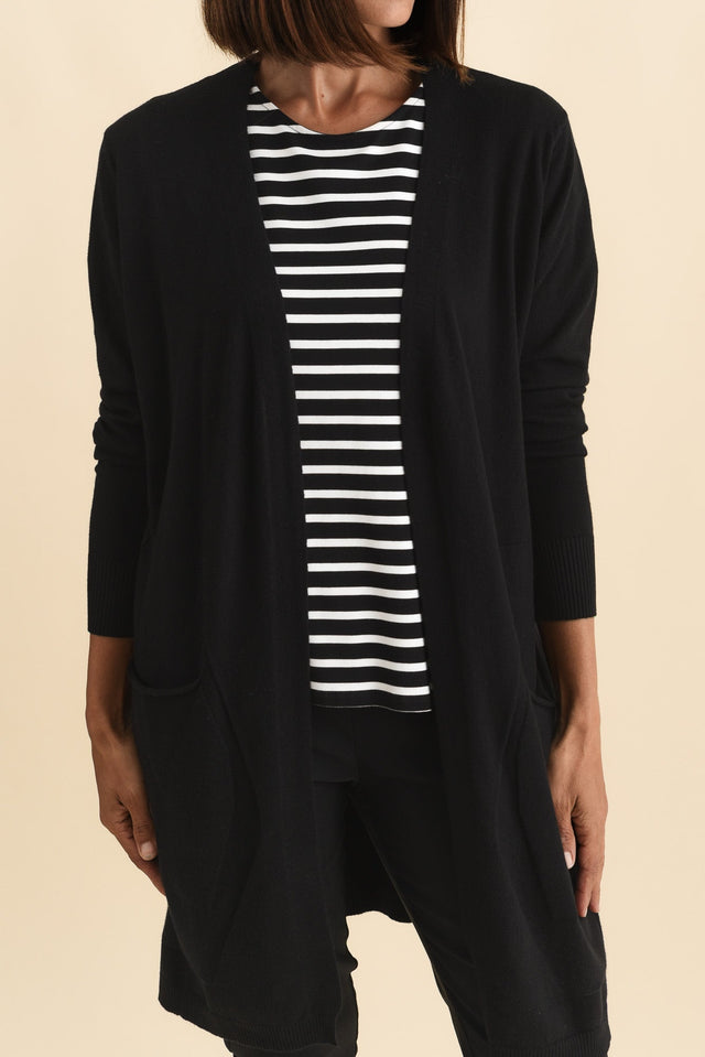 alt text|model:Cara image 6