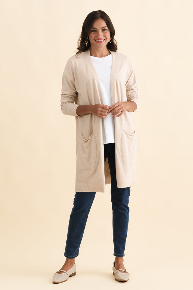 alt text|model:Brontie image 3