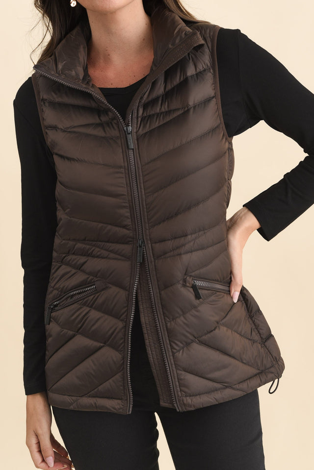 alt text|model:MJ image 7