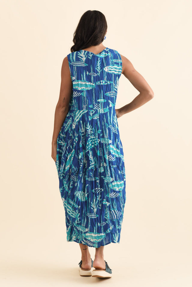 alt text|model:Brontie image 4