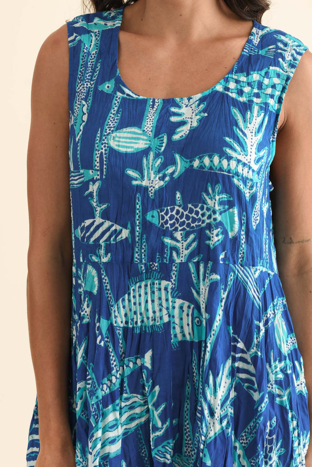 alt text|model:Brontie image 5