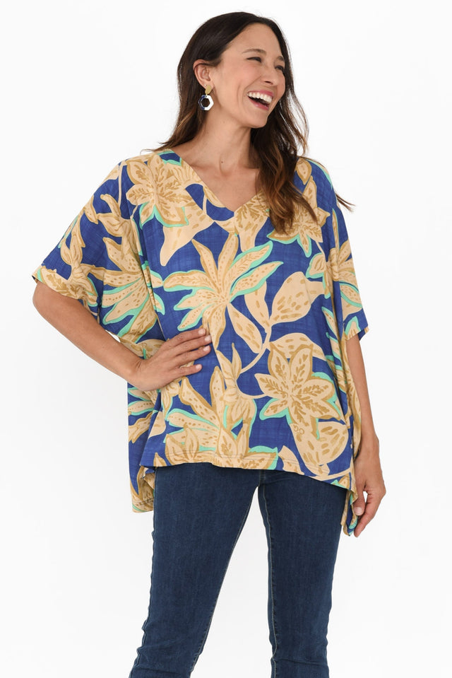 alt text|model:Cara image 1