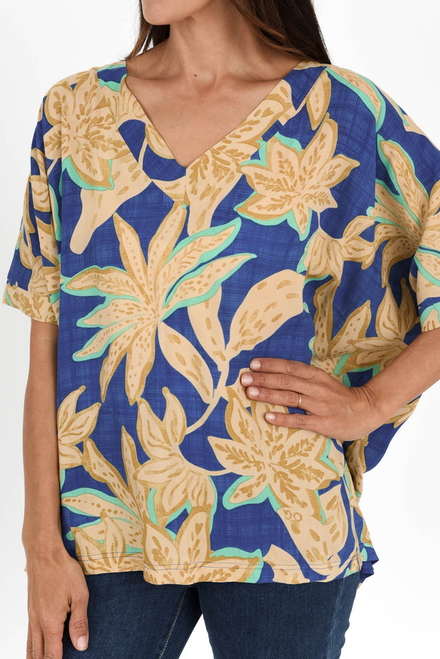 alt text|model:Cara image 6