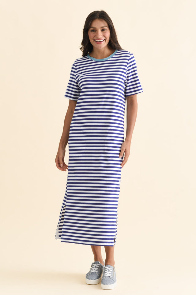 alt text|model:Brontie image 3