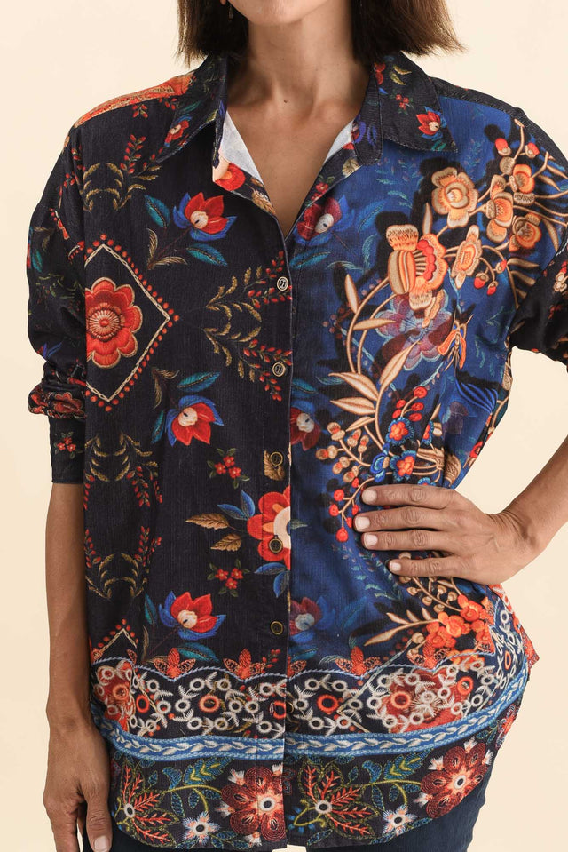 alt text|model:Cara image 5