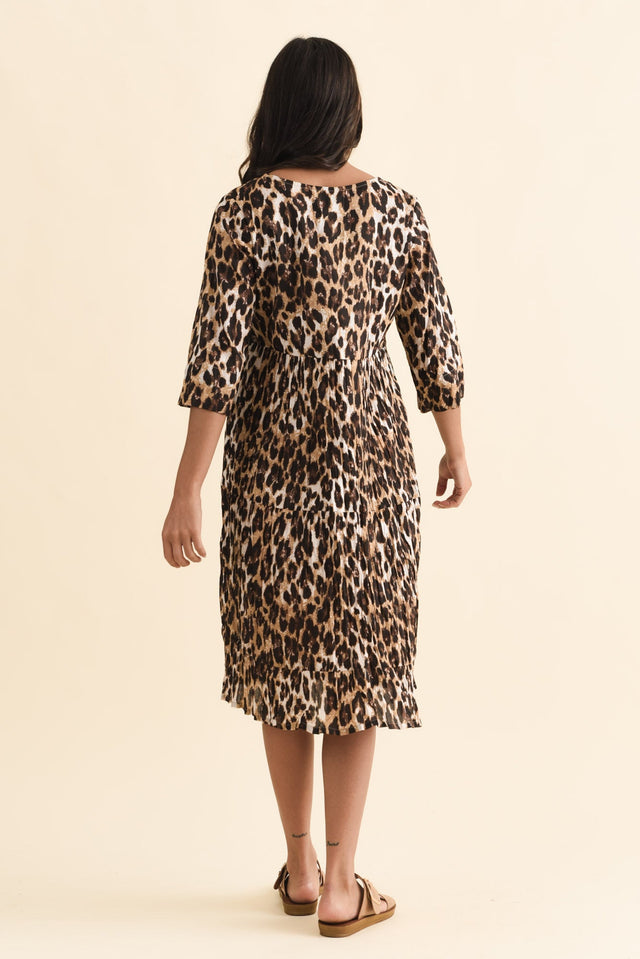 alt text|model:Brontie image 5