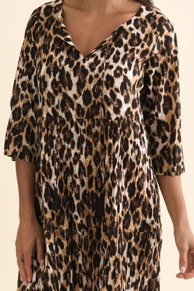 alt text|model:Brontie image 6