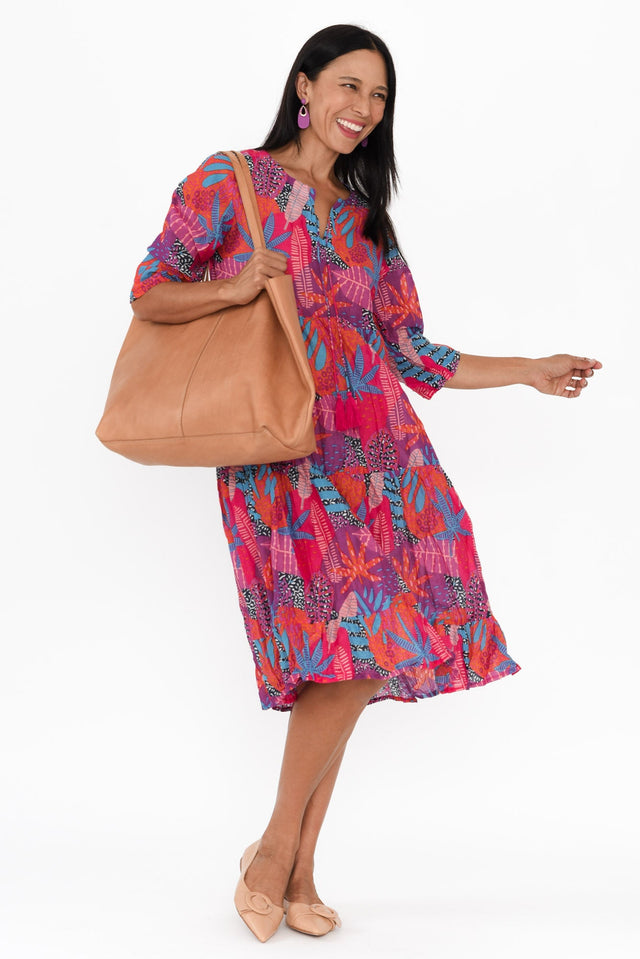 alt text|model:Cara image 5