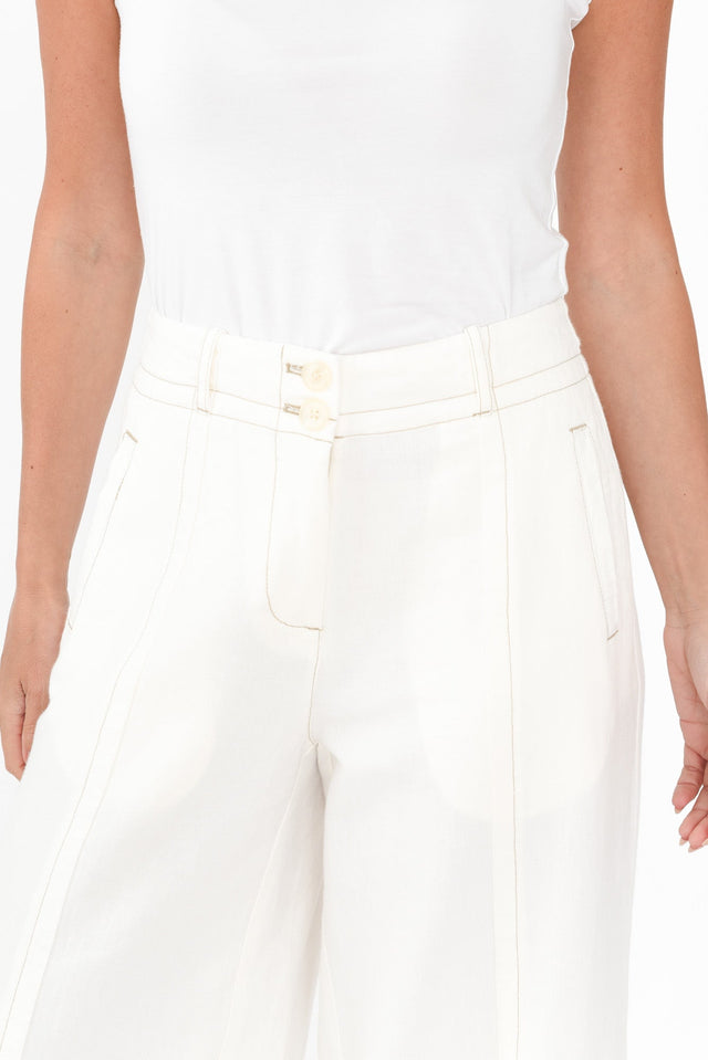 alt text|model:MJ image 6