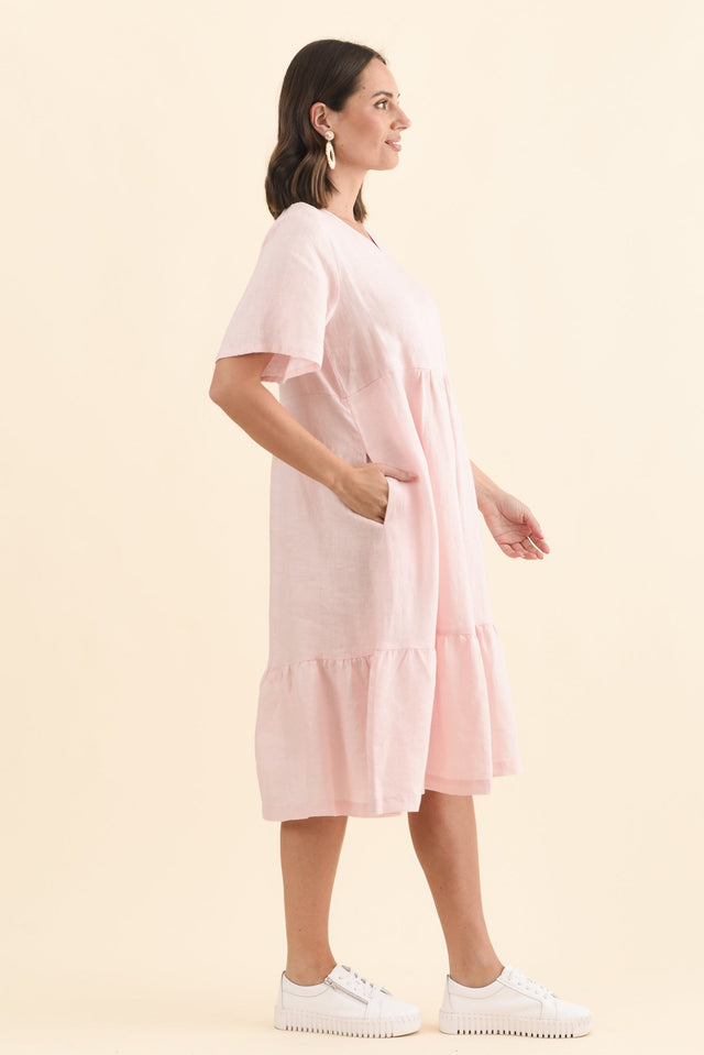 alt text|model:MJ image 3