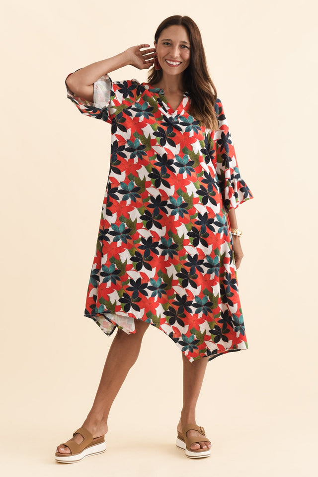 alt text|model:Cara image 7