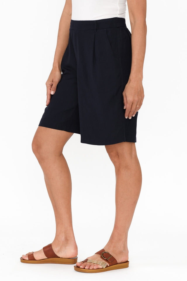 alt text|model:Cara image 4