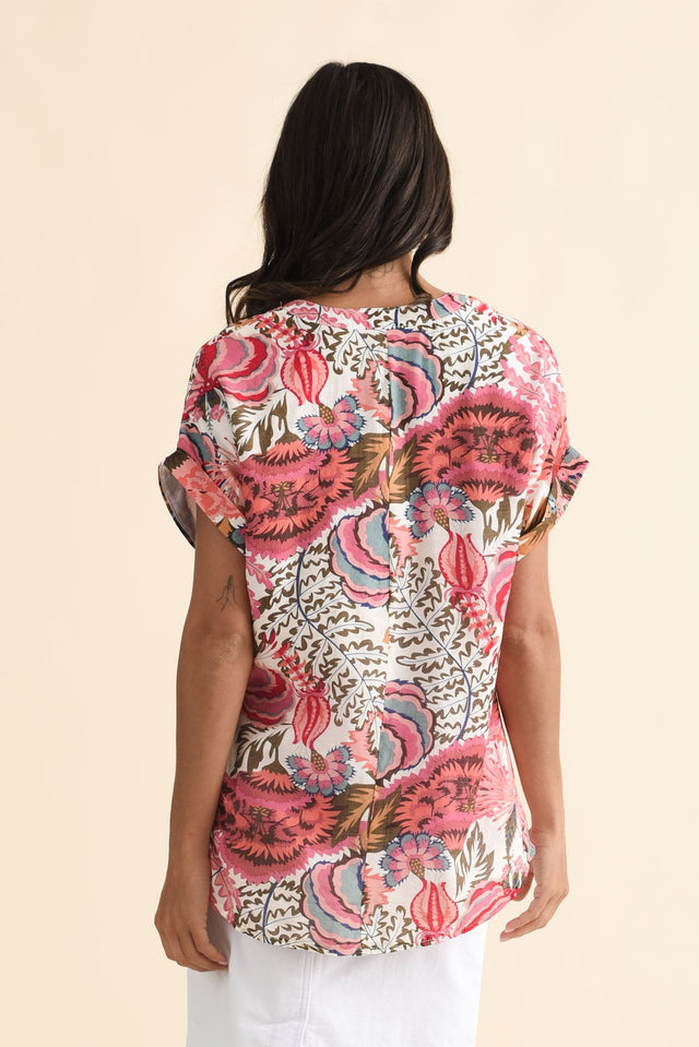 alt text|model:Brontie image 5