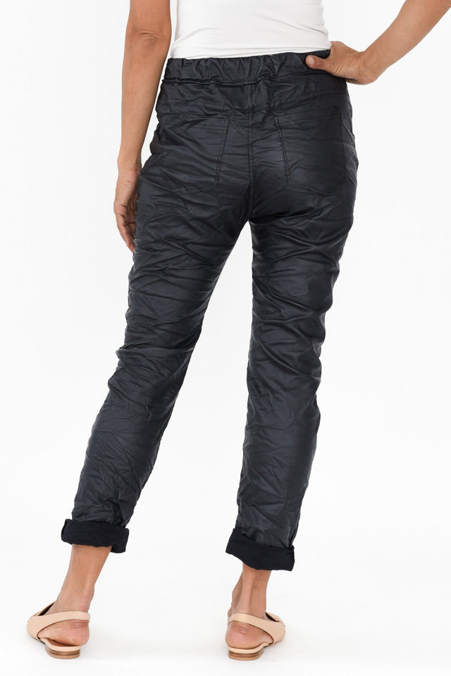 alt text|model:Cara image 5