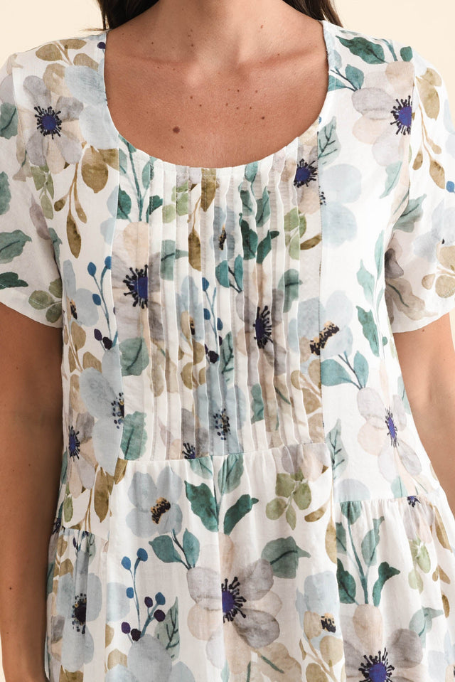 alt text|model:MJ image 7