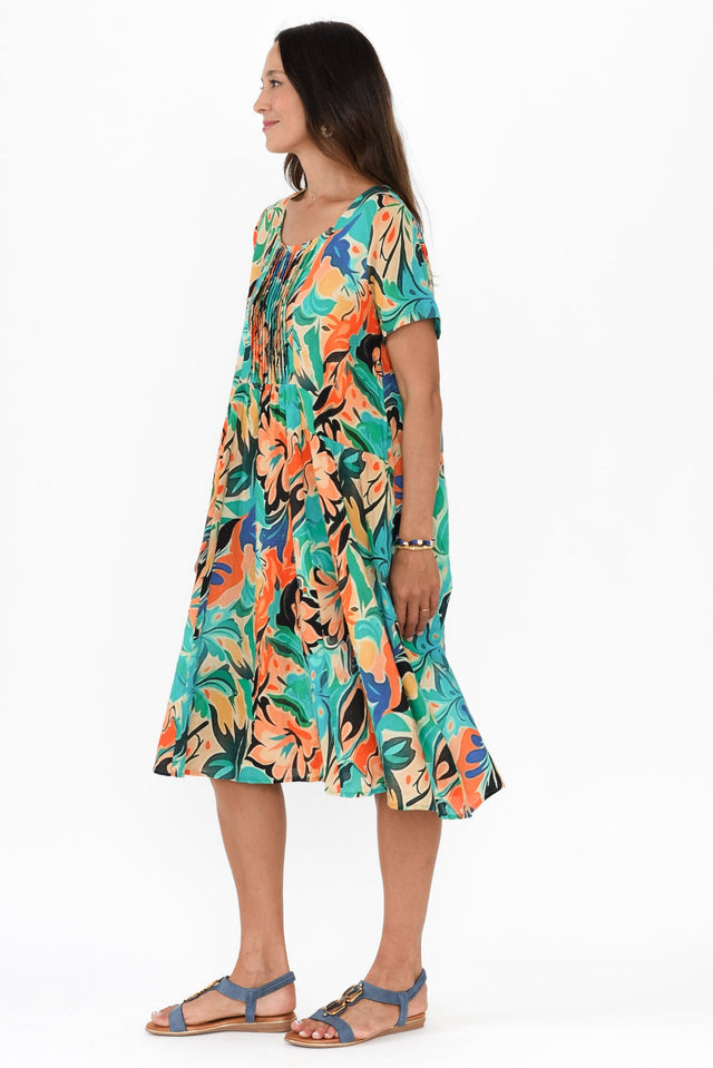 alt text|model:Cara image 4