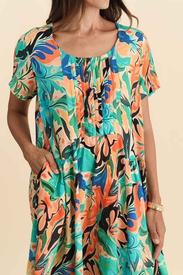 alt text|model:Cara image 7