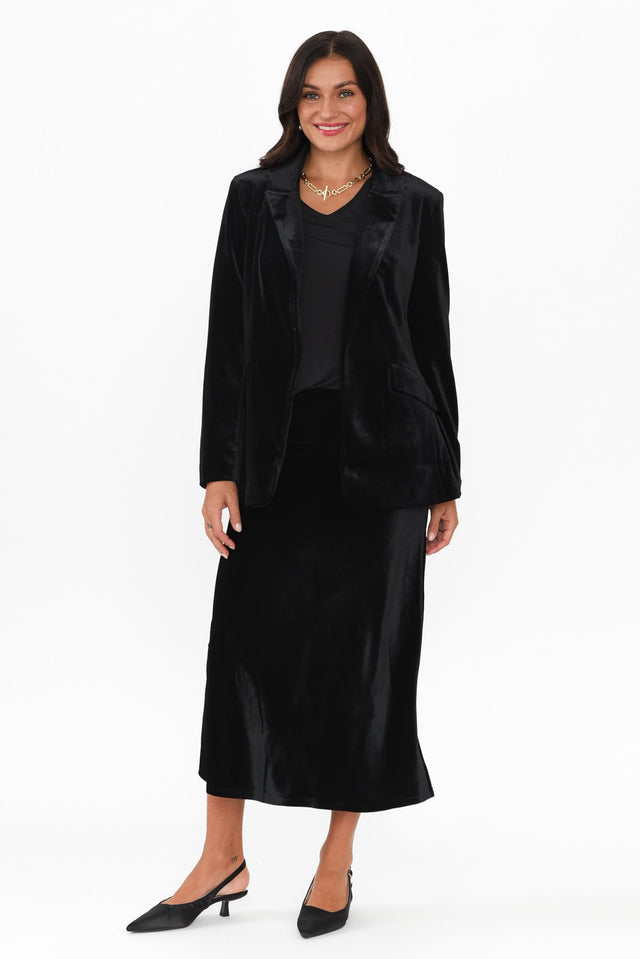 alt text|model:Brontie image 3