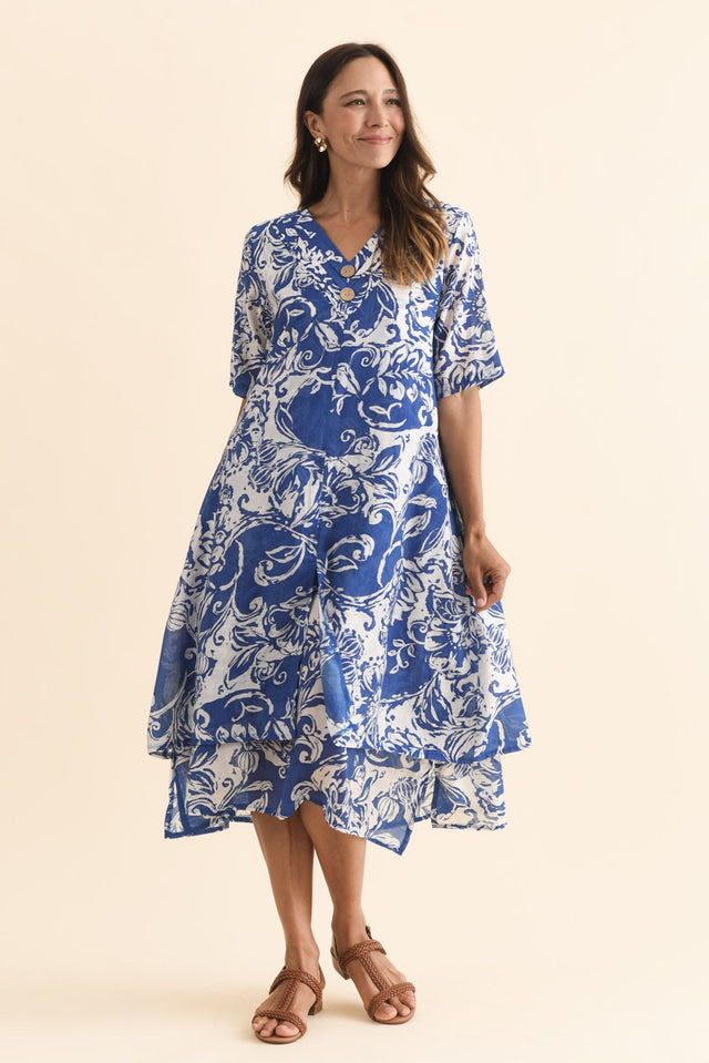 alt text|model:Cara image 3