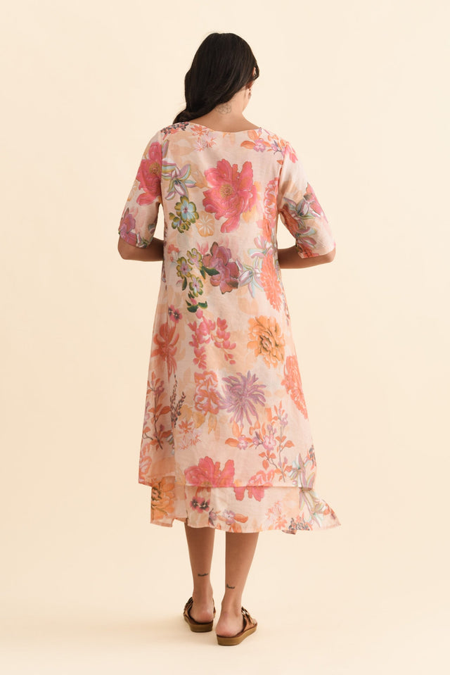 alt text|model:Brontie image 5