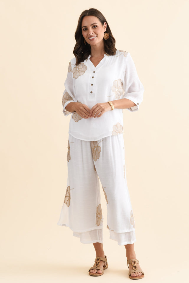 alt text|model:MJ image 6