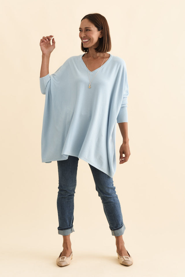 alt text|model:Cara image 6