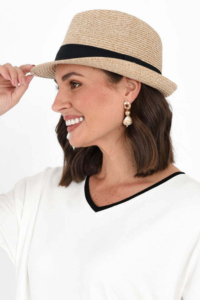 alt text|model:MJ image 3