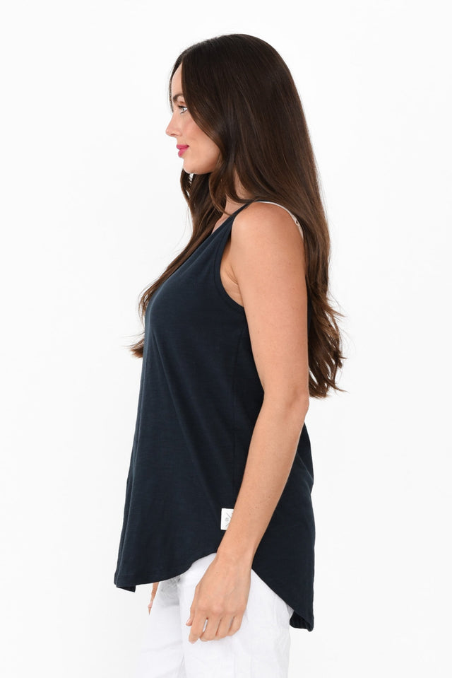 alt text|model:Elouise image 5