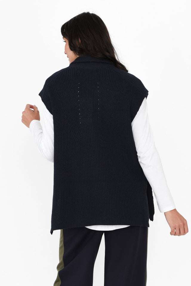 alt text|model:Brontie image 5