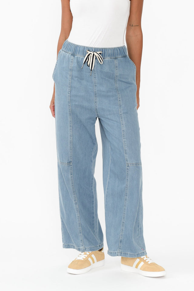 alt text|model:Brontie image 8