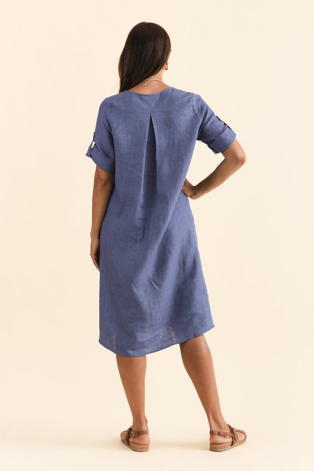 alt text|model:Cara image 5