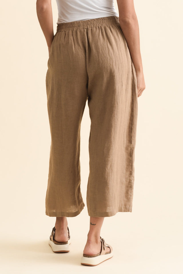 alt text|model:Brontie image 5