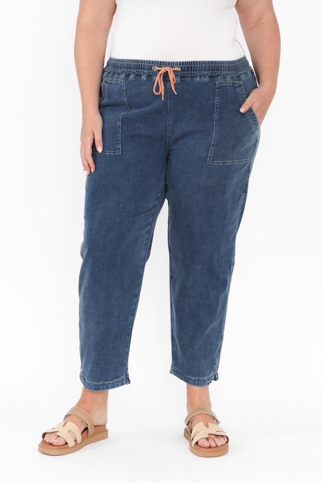 plus-size,curve-bottoms,plus-size-jeans,plus-size-winter-clothing,alt text|model:Caitlin image 12