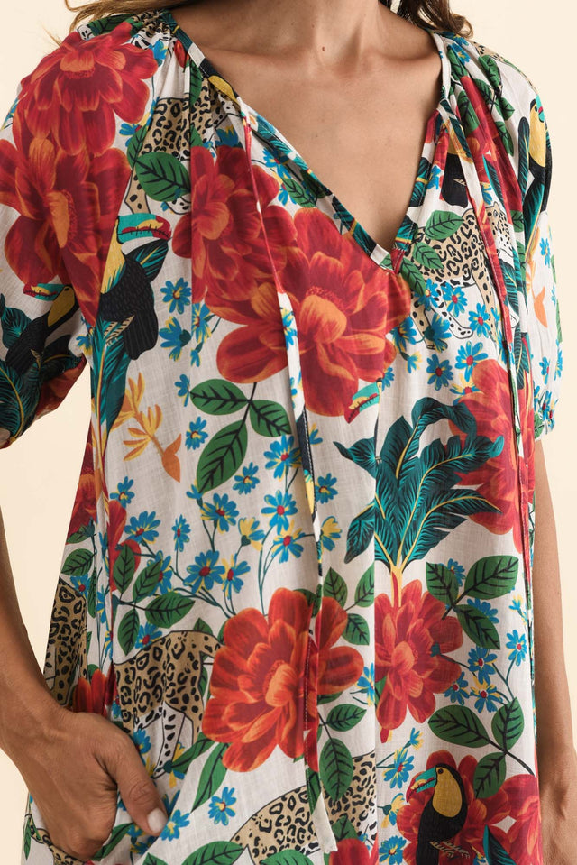 alt text|model:Cara image 6