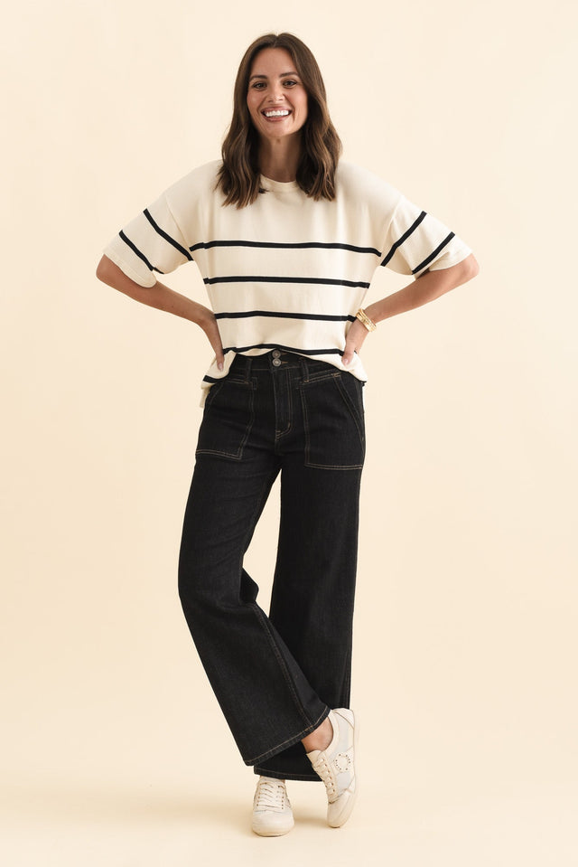 alt text|model:MJ image 6