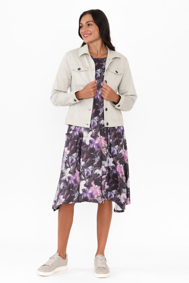 alt text|model:Brontie image 4