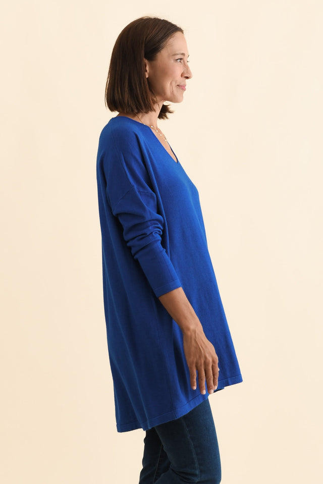 alt text|model:Cara image 4